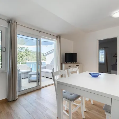 House Rosa - Holiday 70 Metres Away From Picena Beach!