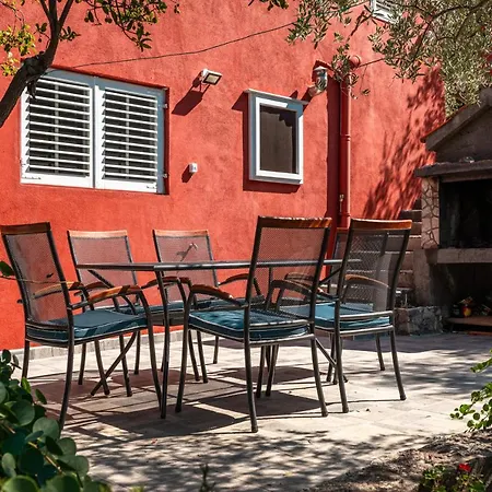 Holiday home House Rosa - Holiday 70 Metres Away From Picena Beach! *